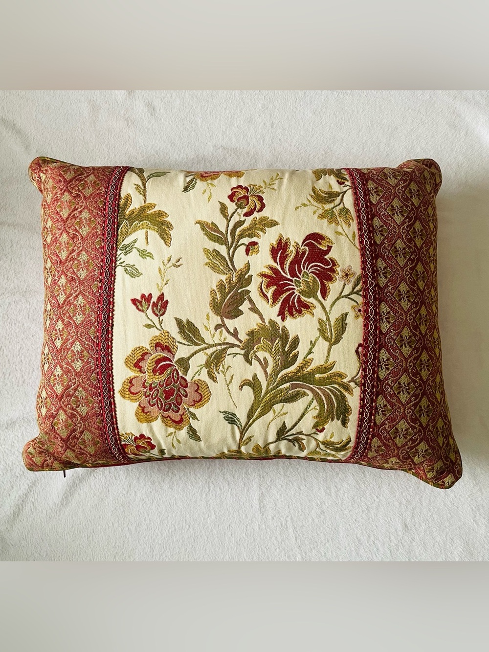 Vintage Eastern Accents Decorative Pillow 19”x 25” Red Cream Floral Luxury